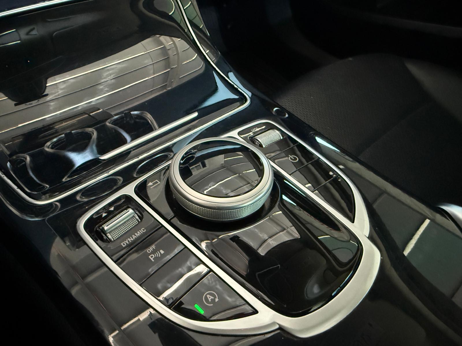 MERCEDES C 19